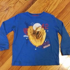 Long sleeve graphic tshirt